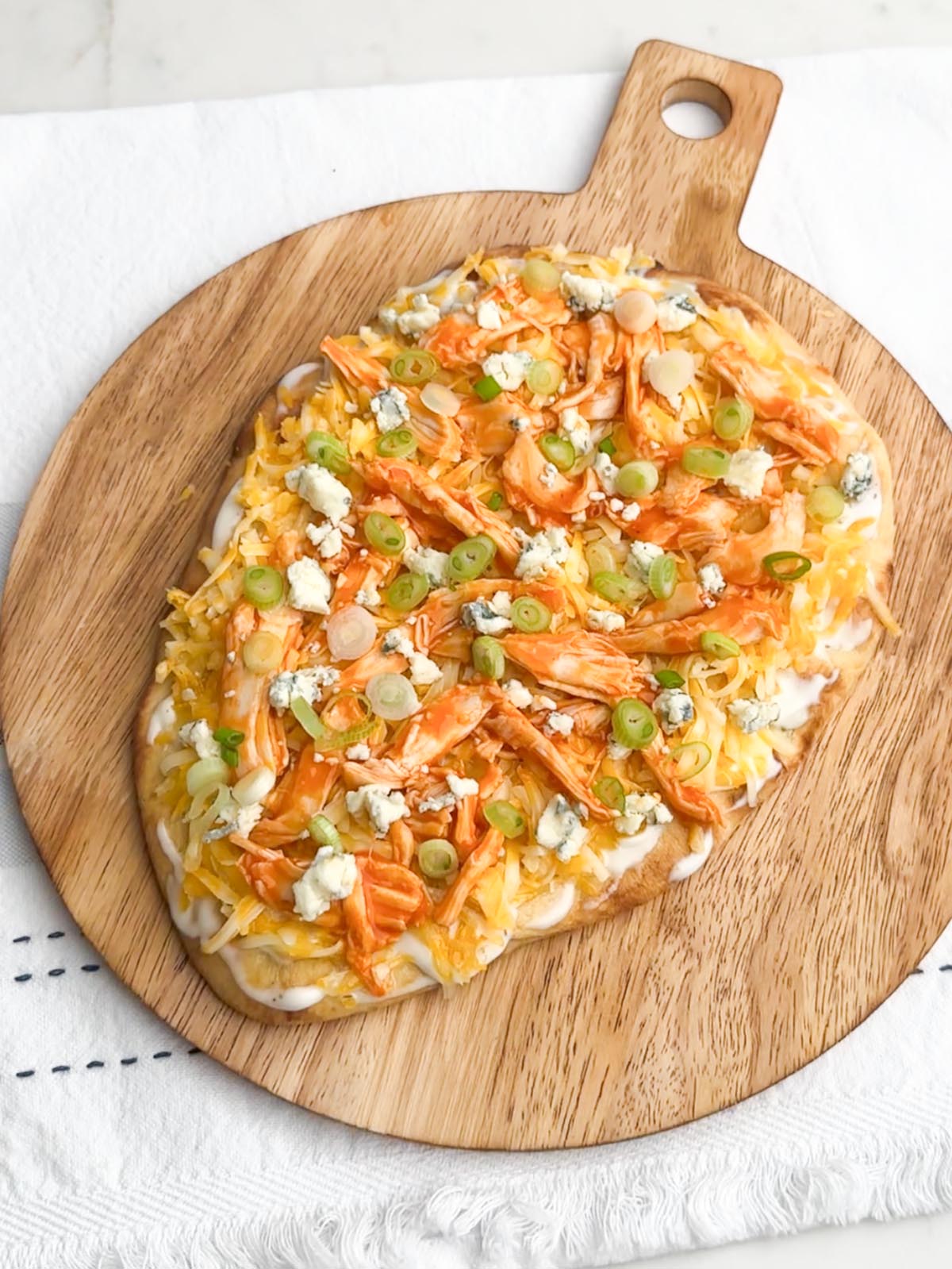 unbaked buffalo chicken flatbread